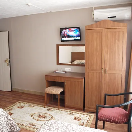 Nezih Hotel Istanboel