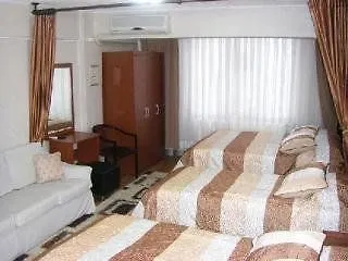 Nezih Hotel Istanboel